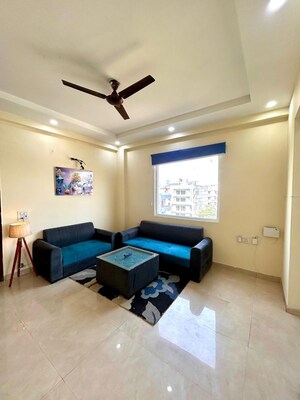 Living Room in 2 BHK Builder Floor at Ardee Mall, Sector 52 – for Rent