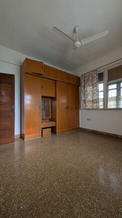 2 BHK + Pooja Room Apartment For Rent in Bandra West