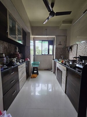 Team Area in 2 BHK Apartment at Galaxy Tower, Parsik – for Sale