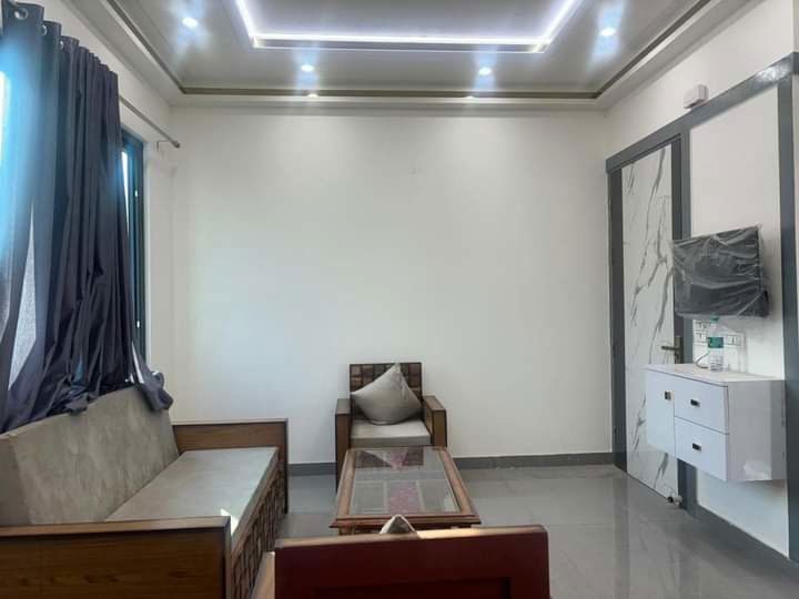 3.5 BHK + Pooja Room,Servant Room,Study Room Apartment For Rent in Smart World Gems