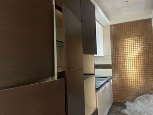 Bathroom in 3 BHK Apartment at Lodha Trump Tower, Worli – for Rent