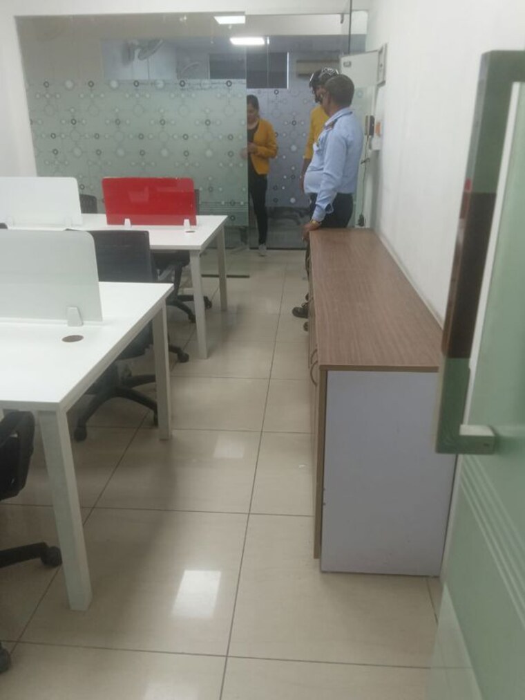 Kitchen, sector 63 Commercial Office Space 750 Sq.Ft. In Sector 63 Noida 10074827