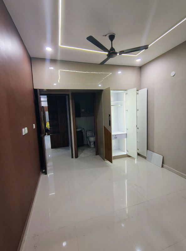 2 BHK Apartment For Rent in Pyramid Heights