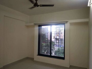 Room in 2 BHK Apartment at Kharadi – for Rent