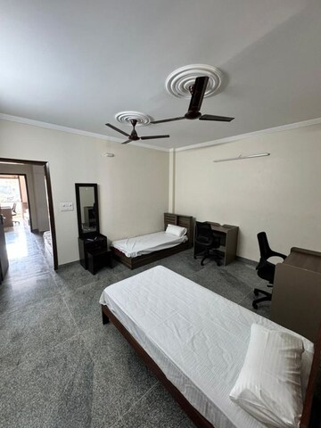 Room in  Pg at Lajpat Nagar ii – for Rent