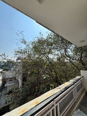 Balcony in  Pg at Lajpat Nagar ii – for Rent