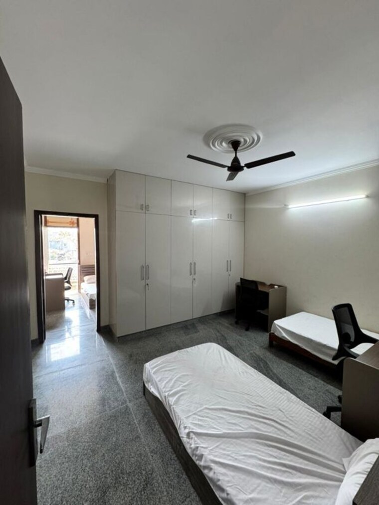 Bedroom, lajpat nagar ii Pg For Boys In Lajpat Nagar ii 10069357