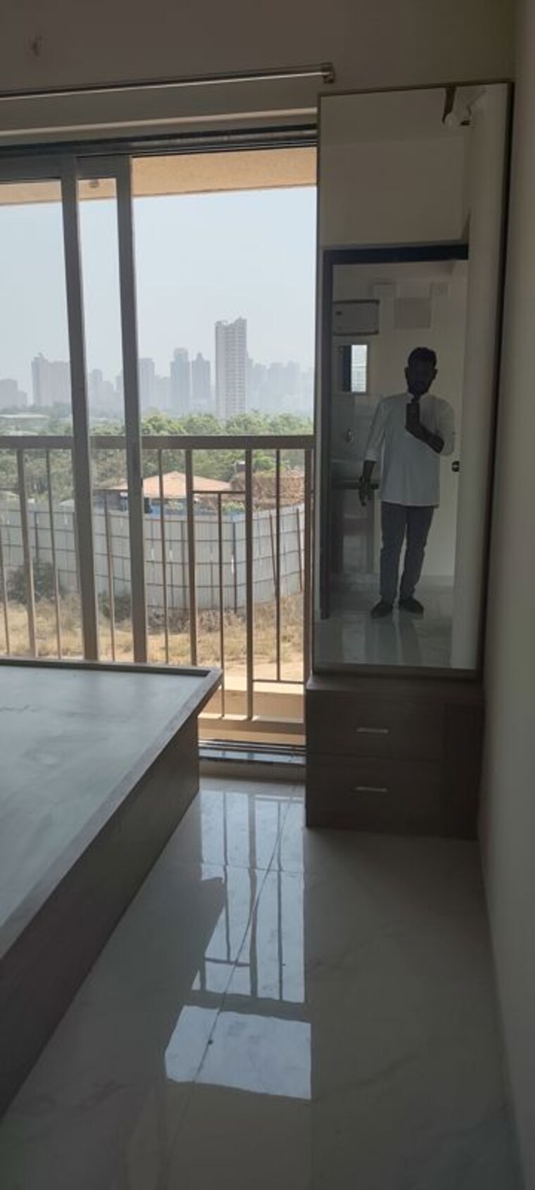 Balcony, metropolis-bayside 1 Bedroom 320 Sq.Ft. Apartment In Kasarvadavali Thane 10074852