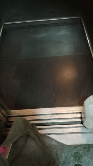 Furnished Amenities in 1.5 BHK Apartment at Signature Global Orchard Avenue, Sector 93 – for Rent