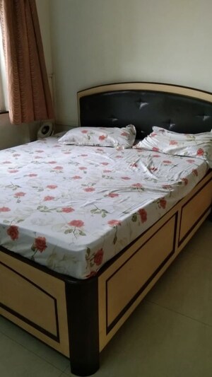 Bedroom in 2 BHK Apartment at Emgee Greens, Wadala – for Rent