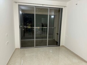 Room in 2 BHK Apartment at Vilas Javdekar Yashwin Enchante, Kharadi – for Rent