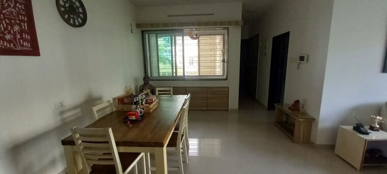 Parking, lokhandwala-octacrest 3 Bedroom 1200 Sq.Ft. Apartment In Kandivali East Mumbai 10074806
