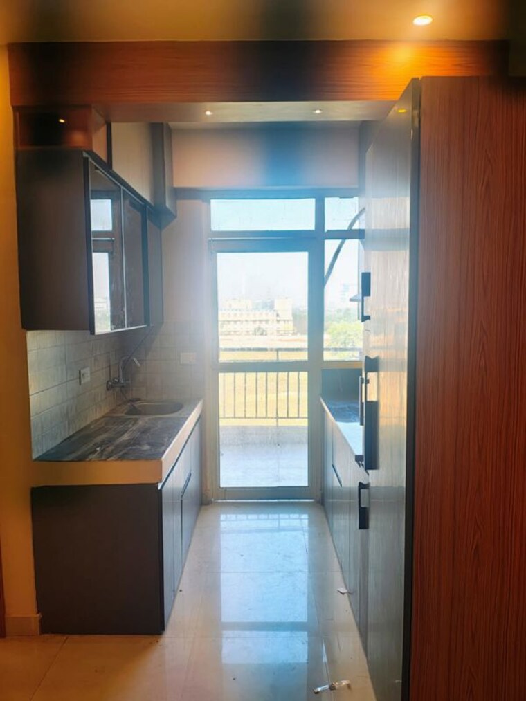 Bathroom, suncity-avenue-102 2 Bedroom 750 Sq.Ft. Apartment In Sector 102 Gurgaon 10074872