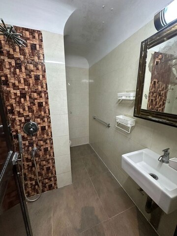Bathroom in 3 BHK Apartment at Mumbai Central Suburbs – for Rent