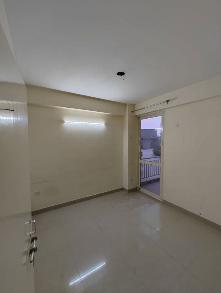 Room, conscient-habitat-78 3 Bedroom 645 Sq.Ft. Apartment In Sector 78 Faridabad 10074900