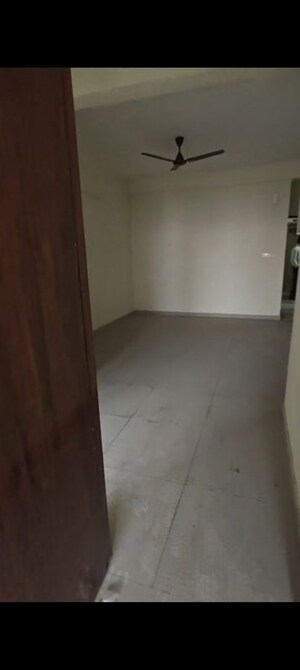 Room in 2 BHK Apartment at Pyramid Heights, Sector 85 – for Rent