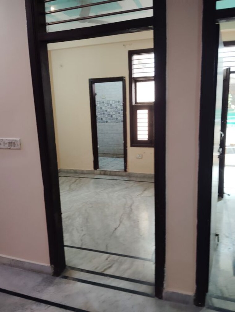 Room, gangapuram 3 Bedroom 900 Sq.Ft. Builder Floor In Gangapuram Ghaziabad 10074945