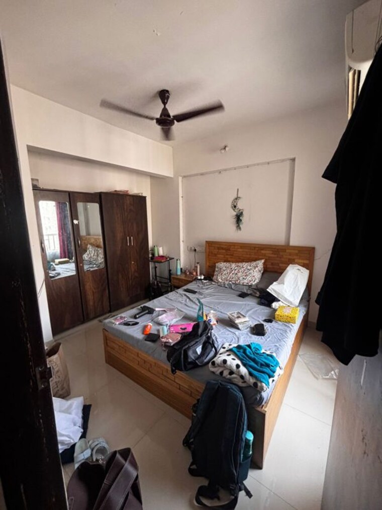 Master Bedroom, hiranandani-rodas-enclave-leona 4 Bedroom 2100 Sq.Ft. Apartment In Ghodbunder Road Thane 10074946