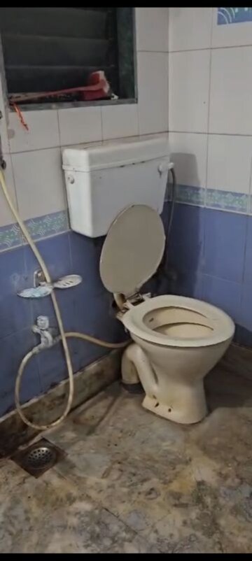 Bathroom in 1 BHK Apartment at Kurla West – for Rent