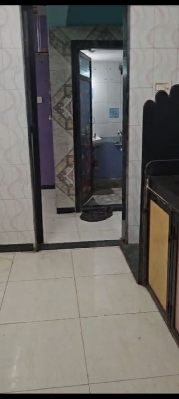 Bathroom, kurla west 1 Bedroom 450 Sq.Ft. Apartment In Kurla West Mumbai 10074956