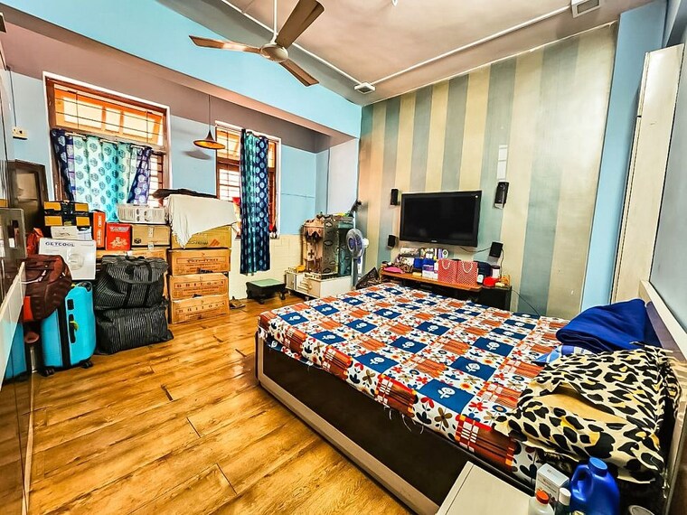 Bedroom, bandra west 2 Bedroom 700 Sq.Ft. Apartment In Bandra West Mumbai 10074958