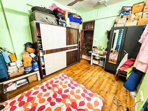 Bedroom in 2 BHK Apartment at Bandra West – for Rent