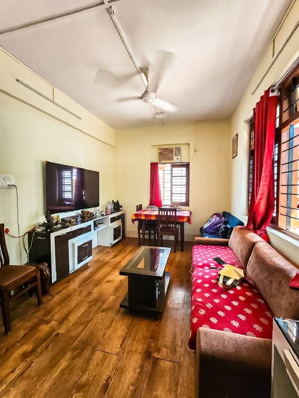 2 BHK + Pooja Room Apartment For Rent in Bandra West