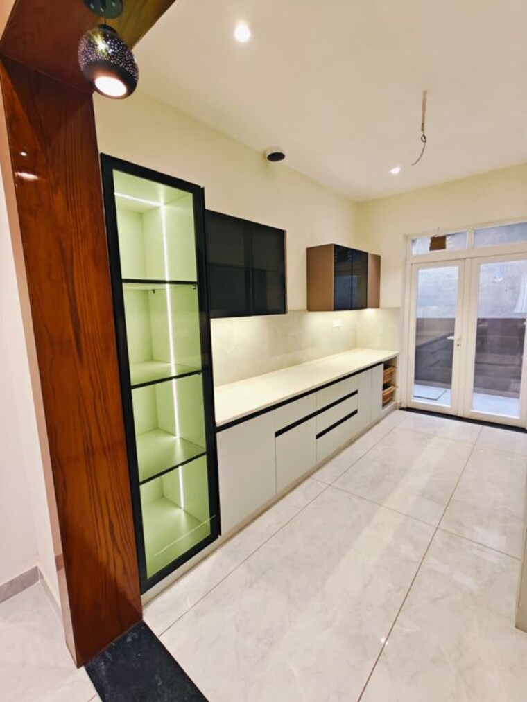 Room, ambala highway 3 Bedroom 1750 Sq.Ft. Apartment In Ambala Highway Zirakpur 10075001