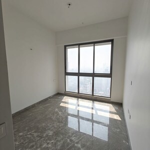 Room in 2 BHK Apartment at Prestige Jasdan Classic, Mahalaxmi – for Rent