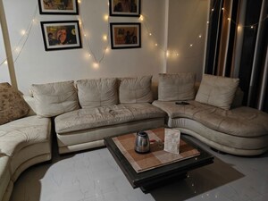 Living Room in 2 BHK Apartment at Chitrapur CHS, Bandra West – for Rent