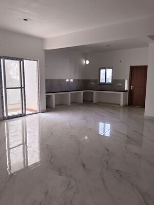 Room in 3 BHK Apartment at The Nest Manikonda, Manikonda – for Sale