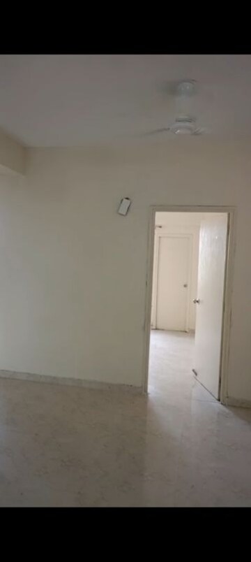 Room in 3 BHK Apartment at GLS Arawali Homes Phase 2, Sohna Sector 4 – for Sale