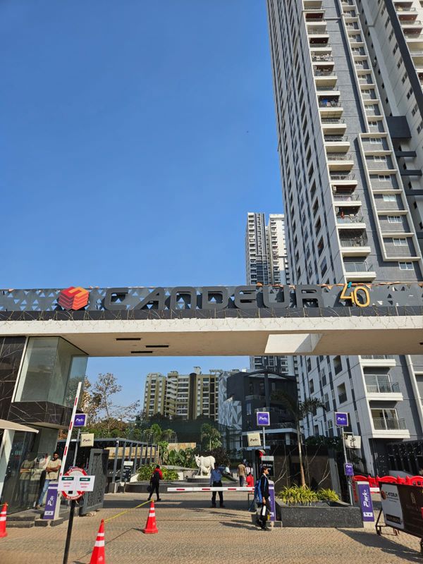 2 BHK + Pooja Room Apartment For Rent in Candeur 40