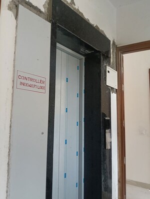 Building Lobby in 2 BHK Builder Floor at Sector 14 – for Rent