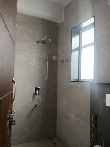 Bathroom in 2 BHK Builder Floor at Sector 14 – for Rent