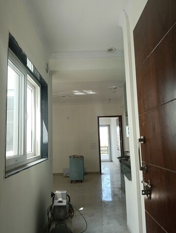 Building Lobby in 2 BHK Builder Floor at Sector 14 – for Rent