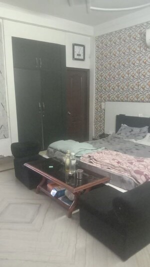 Bedroom in 3.5 BHK Builder Floor at Kavi Nagar – for Sale