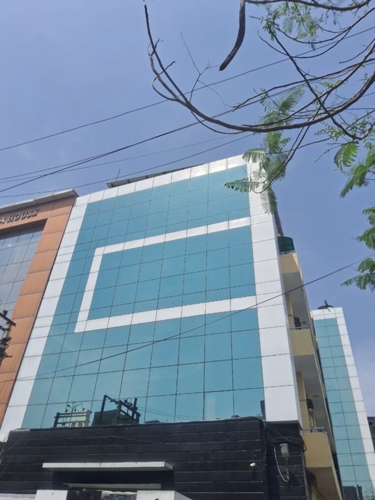 Exterior View, sector 63 Commercial Office Space 700 Sq.Ft. In Sector 63 Noida 10075548