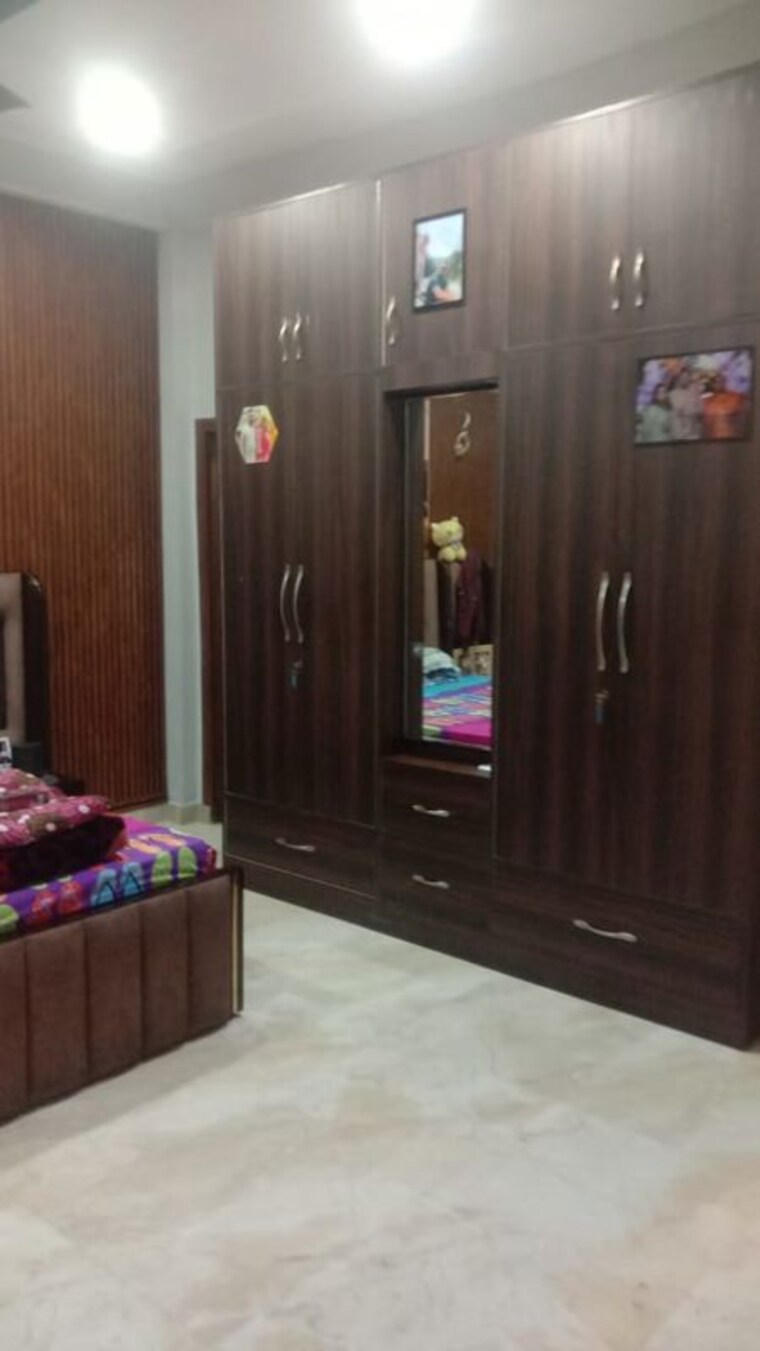 Bedroom, avantika colony 3.5 Bedroom 240 Sq.Yd. Builder Floor In Avantika Colony Ghaziabad 10075743