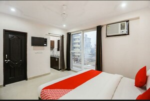 1 BHK Builder Floor For Rent in Sushant Lok I