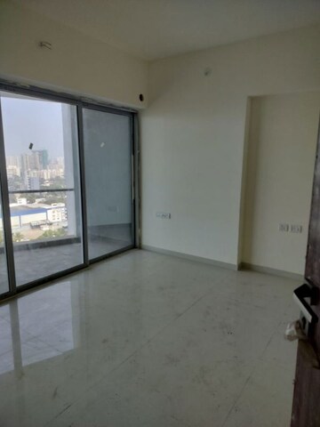Room in 2 BHK Apartment at Gauri Excellency, Kandivali West – for Sale