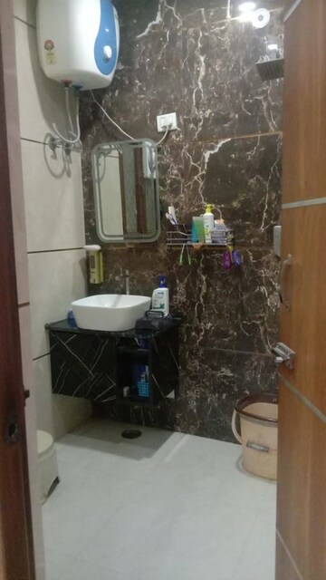 Team Area in 3.5 BHK Builder Floor at Avantika Colony – for Sale