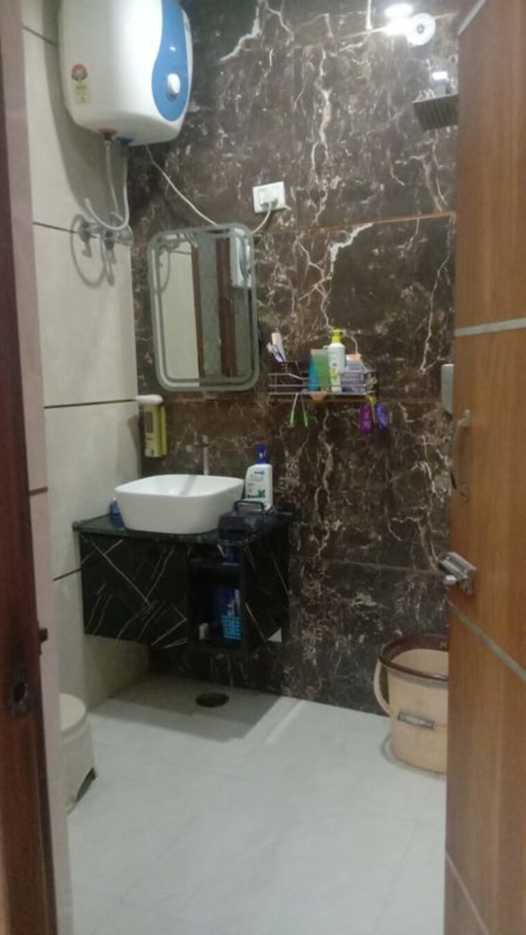 Team Area, avantika colony 3.5 Bedroom 240 Sq.Yd. Builder Floor In Avantika Colony Ghaziabad 10075785