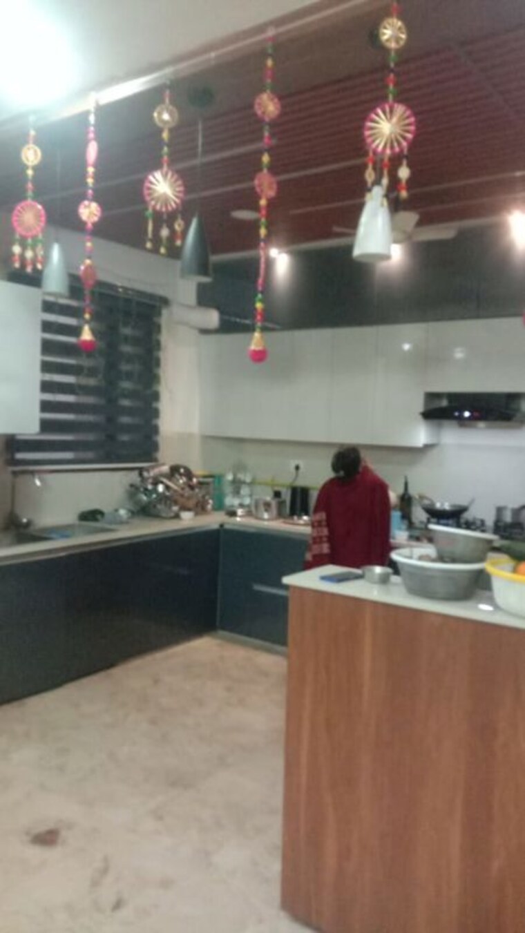 Kitchen, avantika colony 3.5 Bedroom 240 Sq.Yd. Builder Floor In Avantika Colony Ghaziabad 10075785