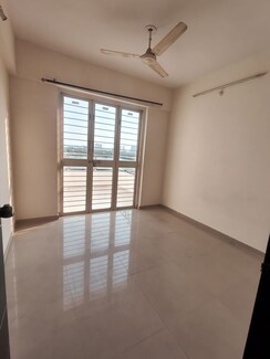 2 BHK + Extra Room Apartment For Sale in Samruddhi Park