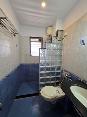 Team Area in 2 BHK Apartment at Lourdes Heritage Apartment, Malad West – for Rent