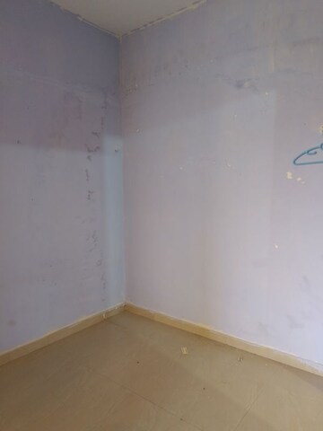 Room in 1 BHK Apartment at Navkar Building, Nalasopara West – for Rent