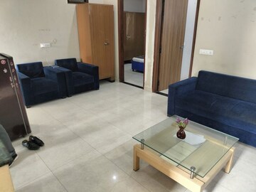 Living Room in 3 BHK Builder Floor at Sector 43 – for Rent