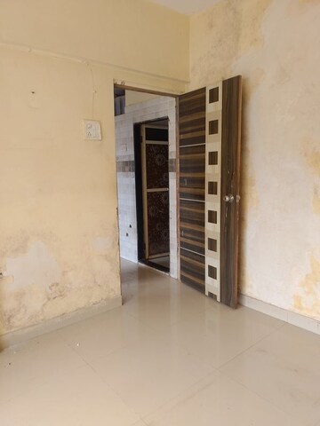 Room in 1 BHK Apartment at Shree Adeshwar Anand Heights, Nalasopara West – for Rent