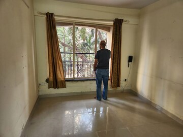 Living Room in 2.5 BHK Apartment at Dosti Group Acres, Wadala East – for Sale